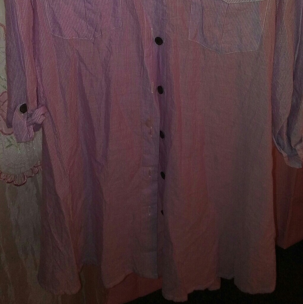Pink top - Picture 2 of 3